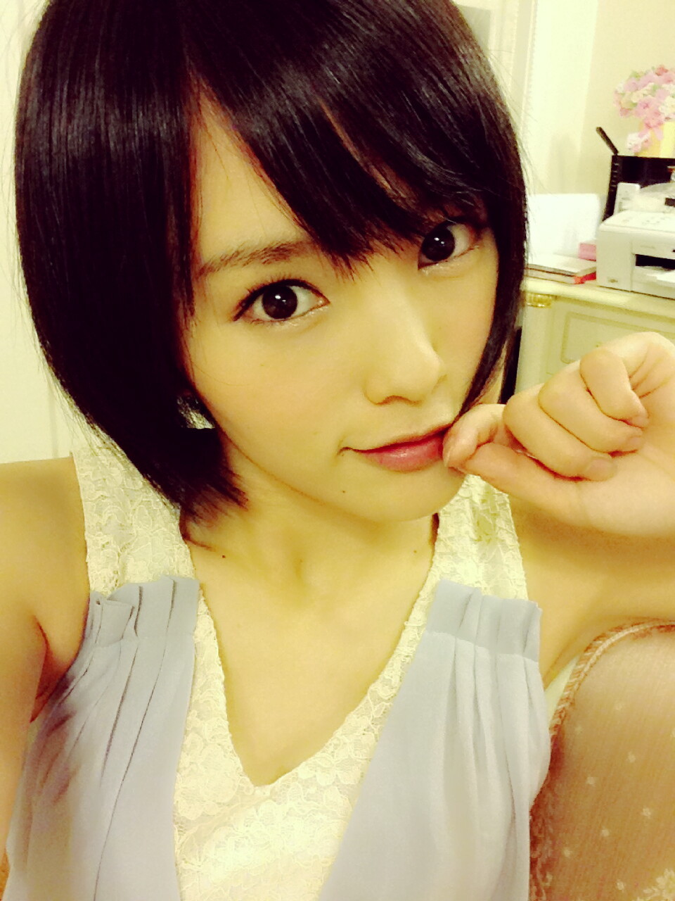 【画像】 山本彩の自撮り写真が可愛すぎると話題に 魔王ブログ。Beelzeboul