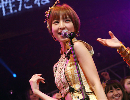篠田麻里子