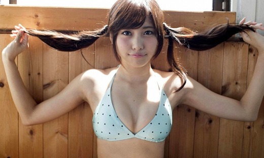 佐野ひなこ