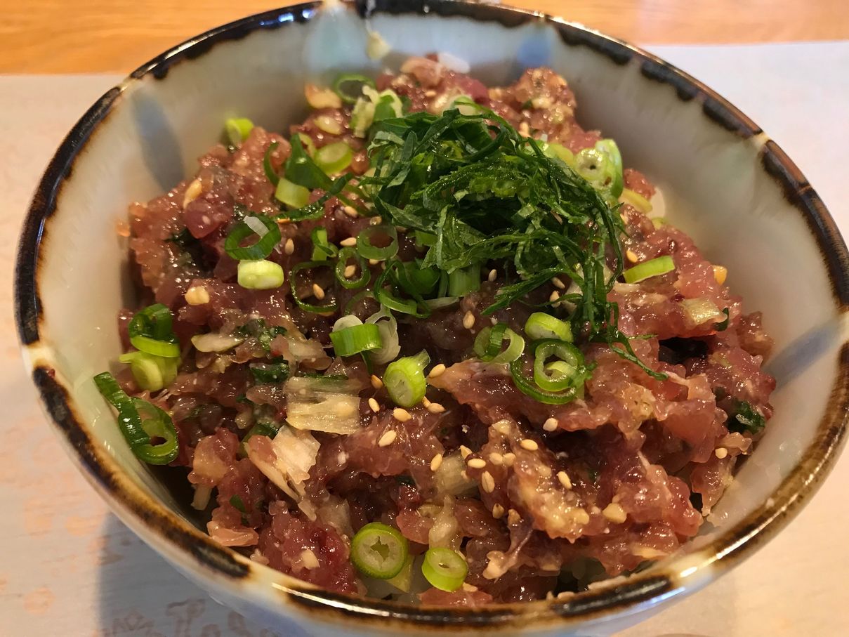 カツオなめろう丼 週末の料理帖 カツオなめろう丼 週末の料理帖