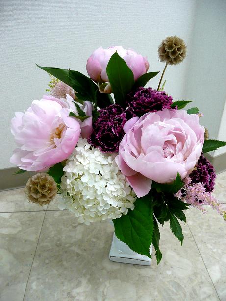 芍薬のアレンジメント ふぃおーれ日記