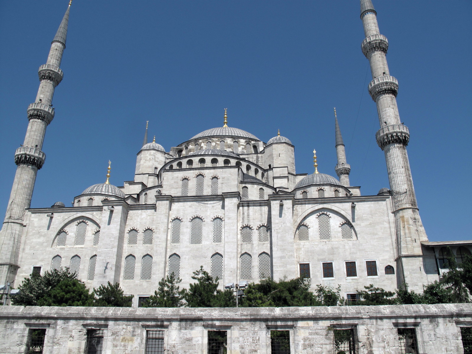 イスタンブール旧市街１日ツアー ブルーモスク スルタンアフメットジャーミィ 仕事 人生 酒 そして 伊藤良紀ブログ Yoshinori Itoh S Blog