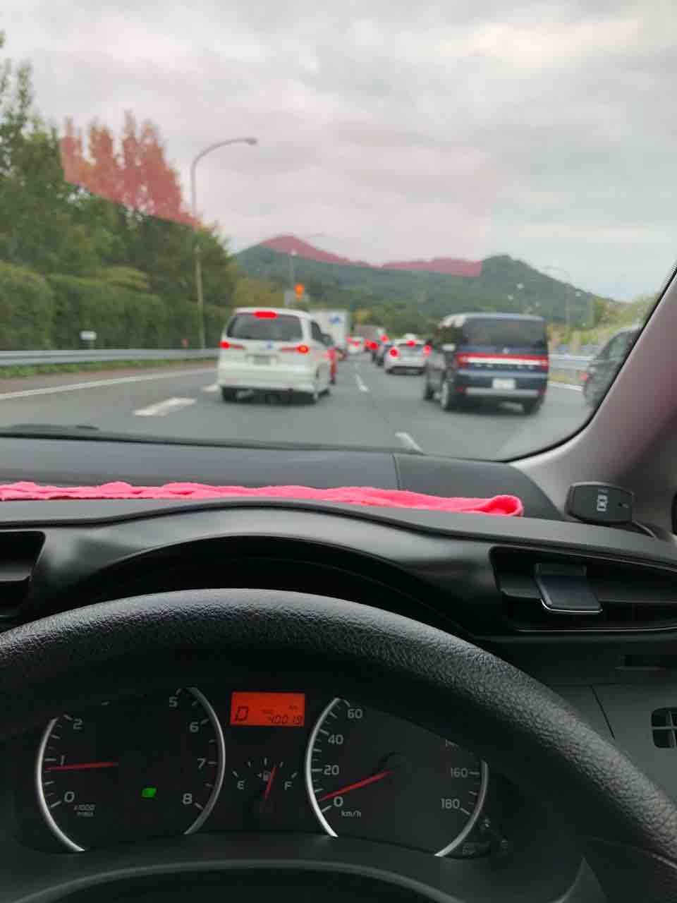 東北道上り線佐野サービスエリア出たあたり渋滞中 Just Move On