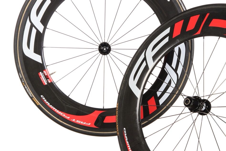 自転車 ホイール 重量 比較