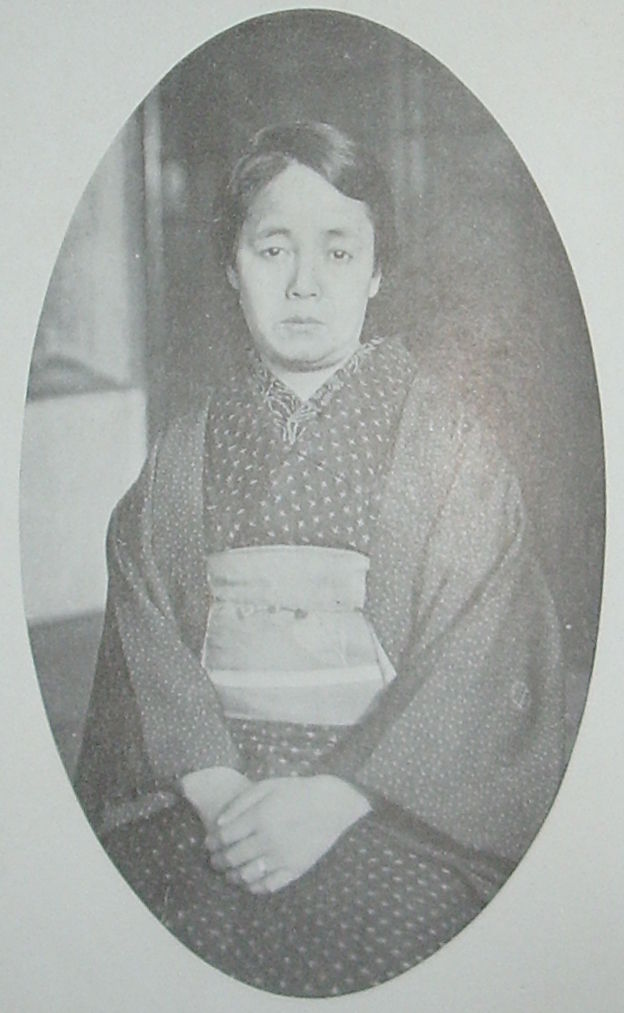 日本髪　教本　江戸屋式秘伝公開結髪大全　　昭和2年 髪結いの手引き書 『江戸屋式秘伝公開 結髪大全』 : 本を見て森