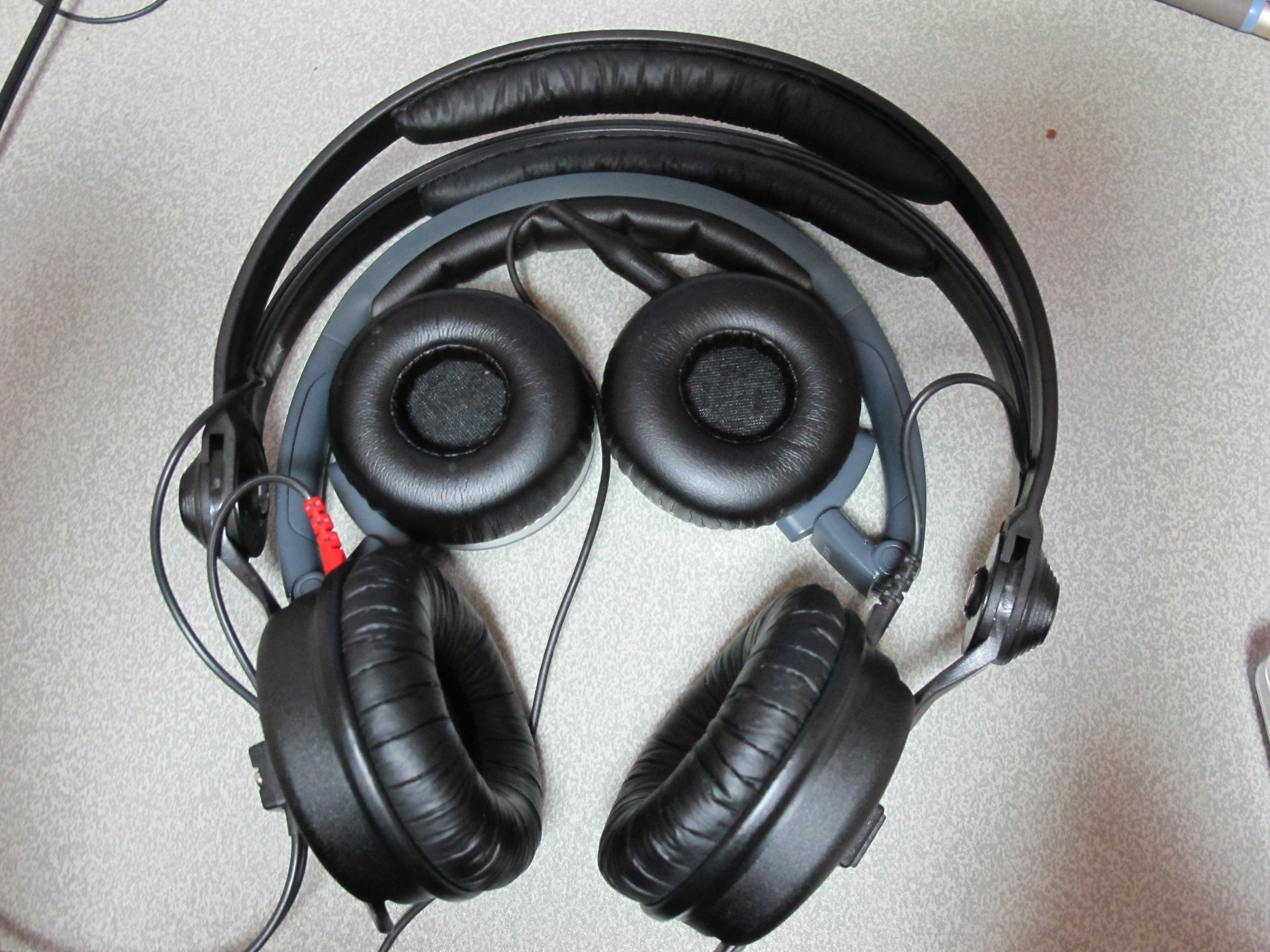 mfmf_benjosanのブログ : 【ヘッドホン】 AKG K450のレビューというか感想 【AKGのポータブル】