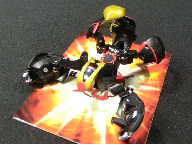 スコーピオン フィギュア 黒と緑　パーツ折れ　爆丸 スコーピオンデスロック」の巻（『爆丸』「兜（ボーグ）マヒサス
