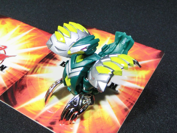虎威借狐」の巻（『爆丸』「翼ファルコ」） : べにーの雑想魂