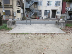 21西町児童公園北門