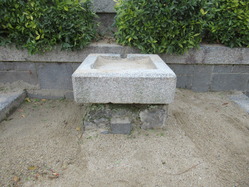 7富小路殿児童公園水飲み場
