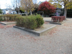18下鴨森ガ前児童公園花壇