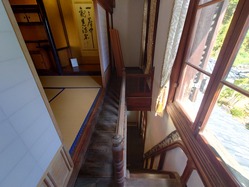 30.宝山寺獅子閣