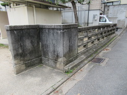 44鹿垣児童公園北塀