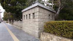 24.姫路護国神社の石造建物