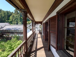 26.宝山寺獅子閣