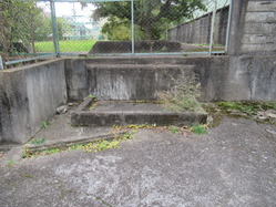 159南岩本公園プール手洗い場