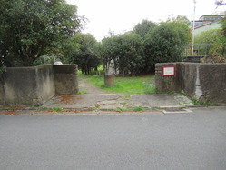 153南岩本公園北門