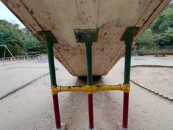 7船岡山公園すべり台