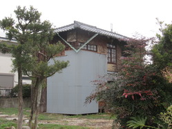 16.廃屋の洋館住宅