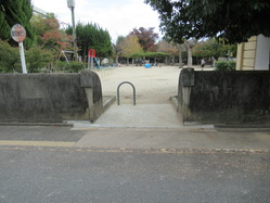 107紫野柳公園西門