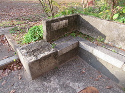3六條院児童公園北門