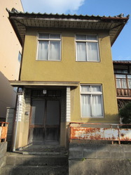 23市役所前の洋館付き住宅