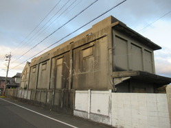 5アミカン戦前倉庫