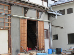 35宮川町歌舞練場階段