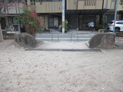 4西ノ京児童公園北門