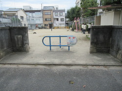 43鹿垣児童公園北門