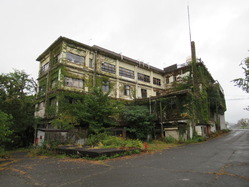 11亀岡商工会館