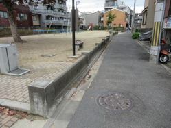 18円町児童公園東塀