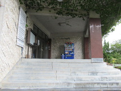 4亀岡商工会館