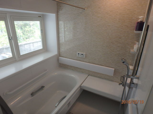 ベンチカウンターのあるお風呂 岡山発ベストホームのリフォームブログ