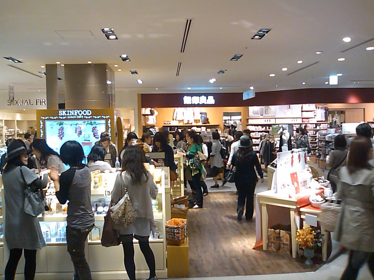 梅田のニューフェース アジアンカフェ