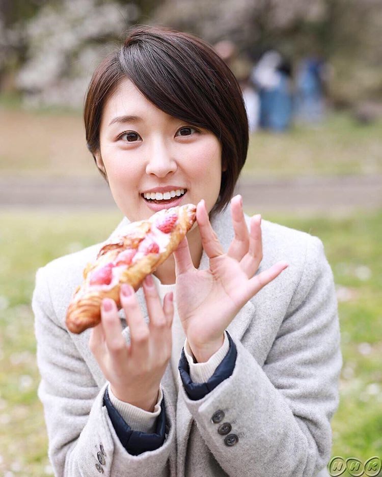 輝く 美妖精 シックなワンピ姿は 緑の妖精 近江友里恵アナのオフショット公開 輝くもっと美容 もっと健康 輝く 美妖精 シックなワンピ姿は 緑の妖精 近江友里恵アナのオフショット公開 輝くもっと美容 もっと健康