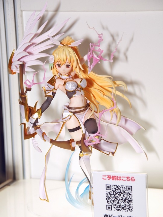 MegaHobby2016S_AMAKU06