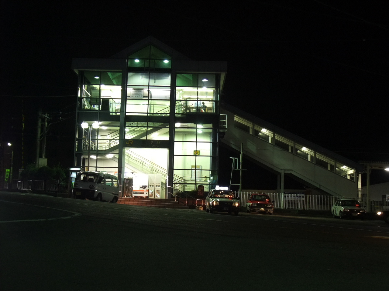 今夜の駅 ｊｒ東海 御殿場線 岩波駅 右往左往