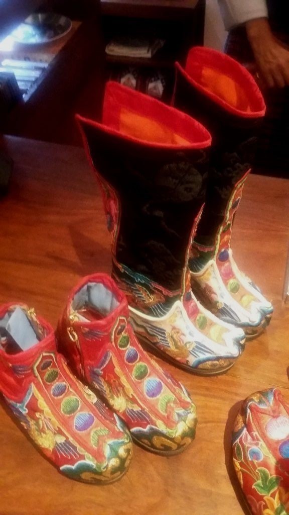 ブータンでブーツをオーダーする・2 : ブータン・ダイアリー Bhutan Diary