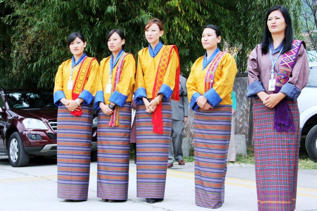 ブータン の 民族 衣装