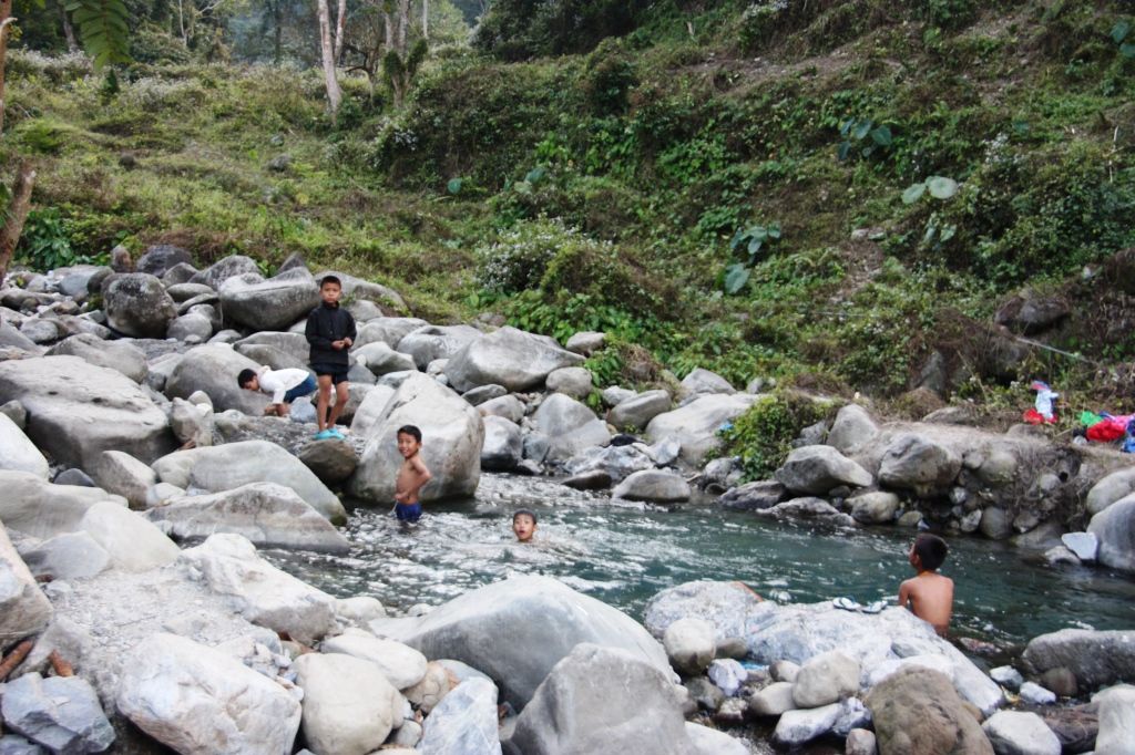 パンバンの町とダショー西岡氏 ブータン ダイアリー Bhutan Diary