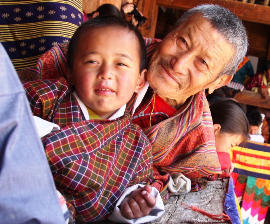 ブータンでブーツをオーダーする・2 : ブータン・ダイアリー Bhutan Diary
