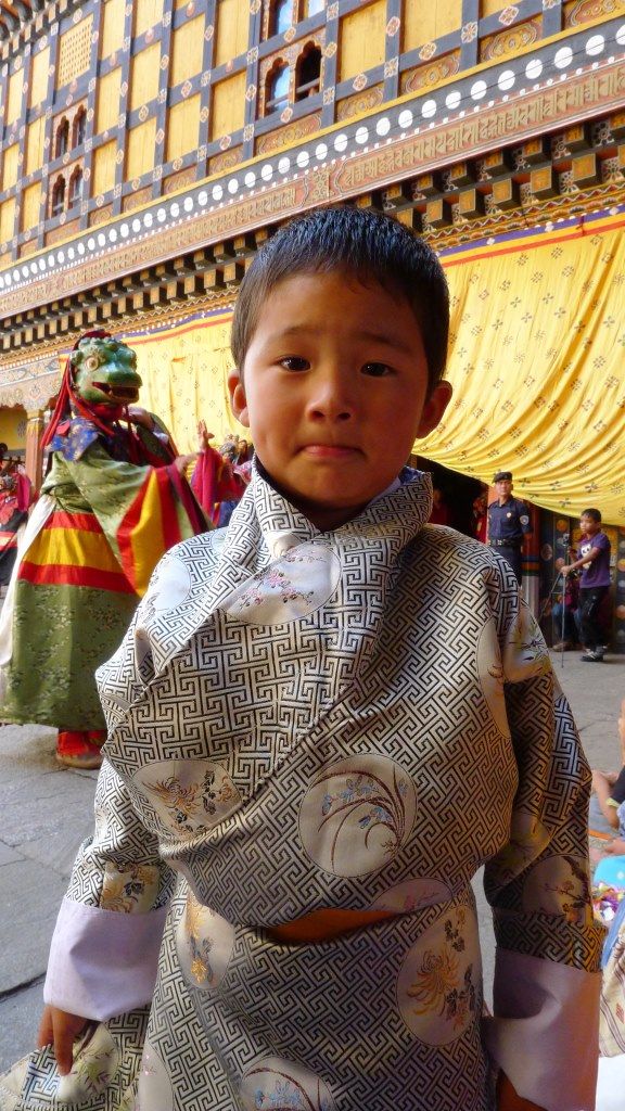 ブータンでブーツをオーダーする・2 : ブータン・ダイアリー Bhutan Diary