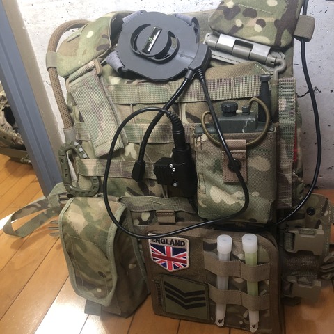 イギリス軍 Virtus STV Sサイズ 各ポーチ付き