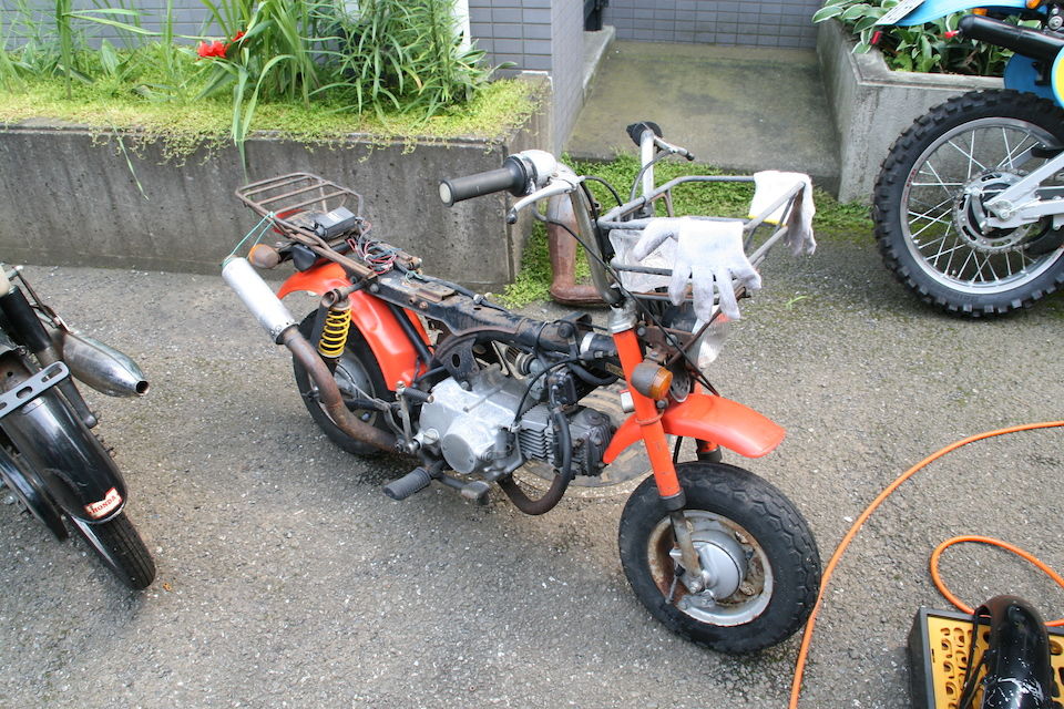 HONDAゴリラ初期型6V久しぶりに登場＆解体 : 新 レゴラリータがやってきた