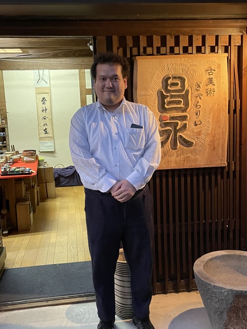 9D963AEC-26F2-45B7-8861-1808E2C9E711