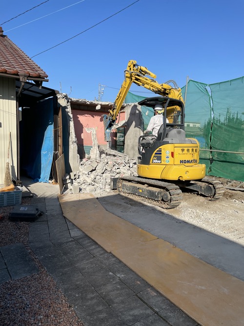 00CF86F1-8342-4EFF-B06E-D125FDCDE6E9