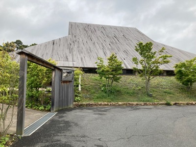 17B86D7E-92DF-48B3-88F8-98658B8CB425