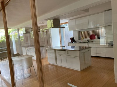 52D357CB-AD15-48B5-BBBC-63B04263C5C8