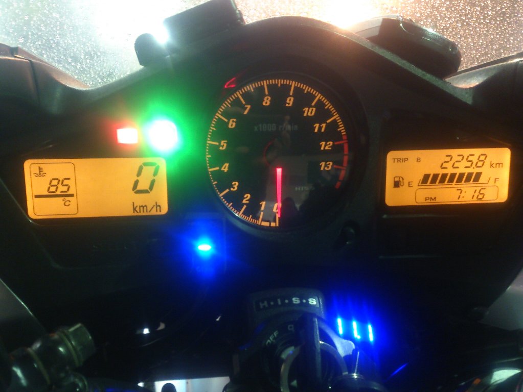 Vfr燃費とフュージョンの整備 ずっと元気でバイクに乗ろう グラディウス400